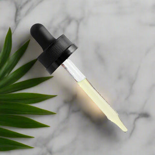 Moisturizing and Strengthening Hair Oil - NutraNova